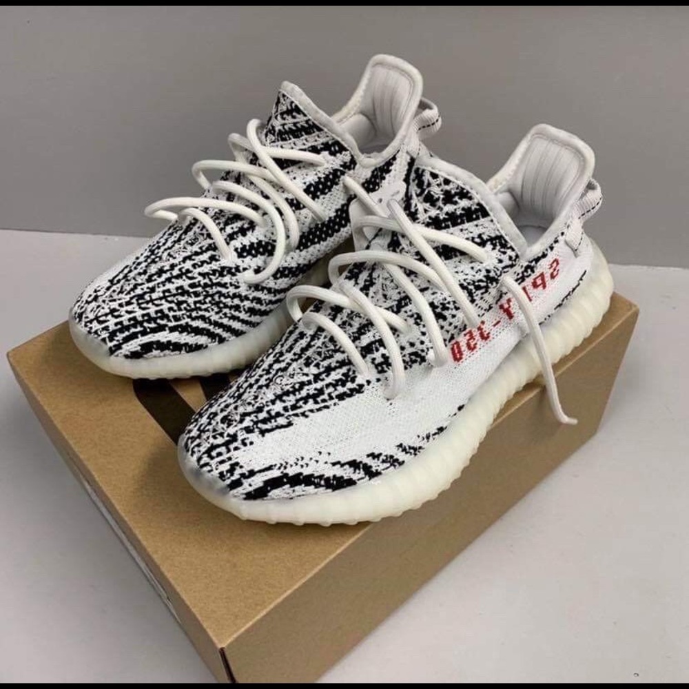 Yeezy boost 350 v2 zebra women sz 6 new